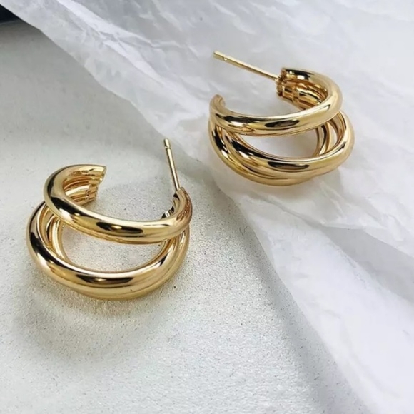 ****18k Gold Three-Layer Round Drop beautiful Earrings - Picture 3 of 5
